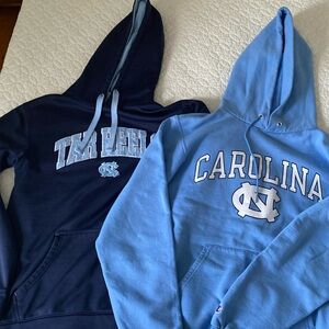 Bundle of 2 UNC sweatshirts men’s small in EUC.  Navy is dri-fit